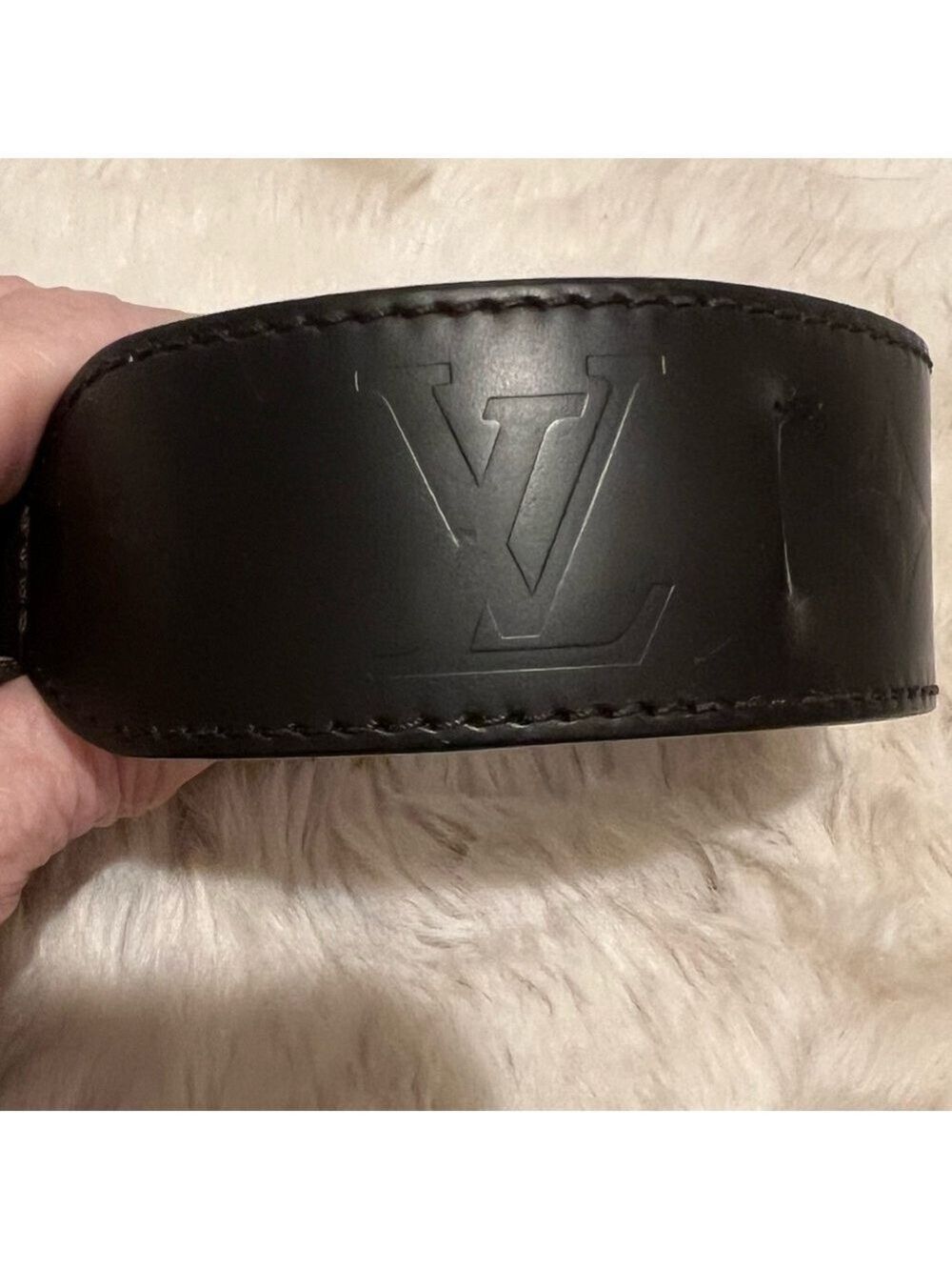 LOUIS VUITTON MONOGRAM GLASE FORCE WRAP LEATHER BRACELET.